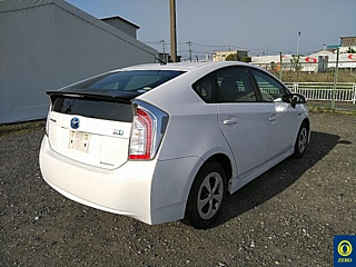 TOYOTA PRIUS 2014