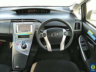 TOYOTA PRIUS 2014