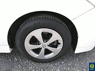 TOYOTA PRIUS 2014