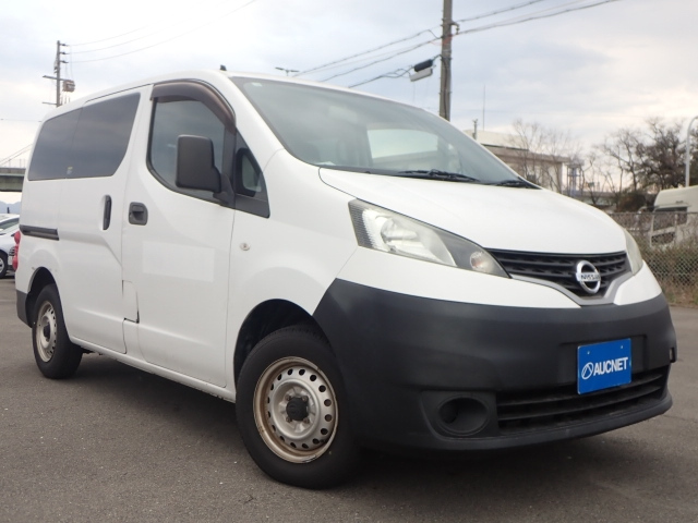 NISSAN NV200 2017
