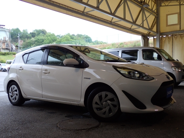 TOYOTA AQUA 2020