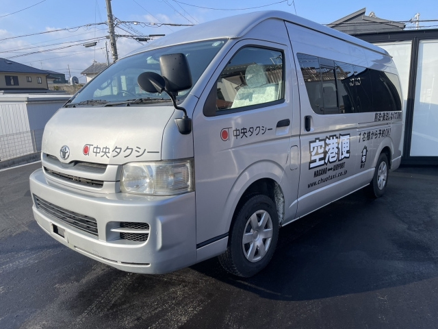 TOYOTA HIACE 2006