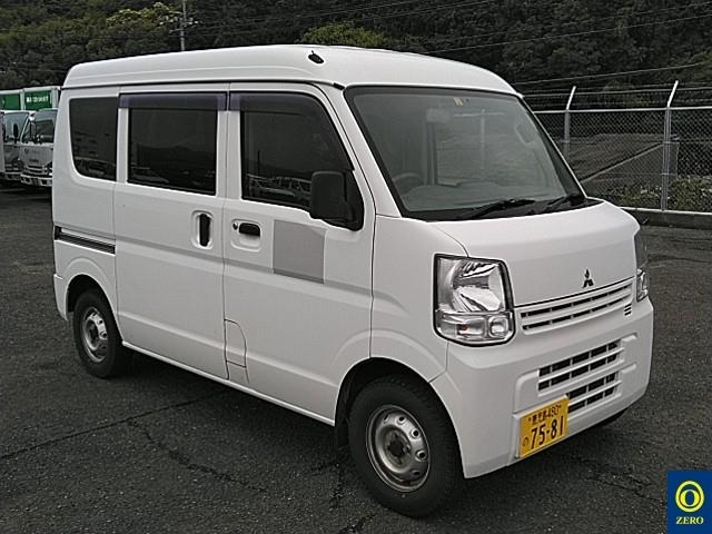 MITSUBISHI MINICAB VAN