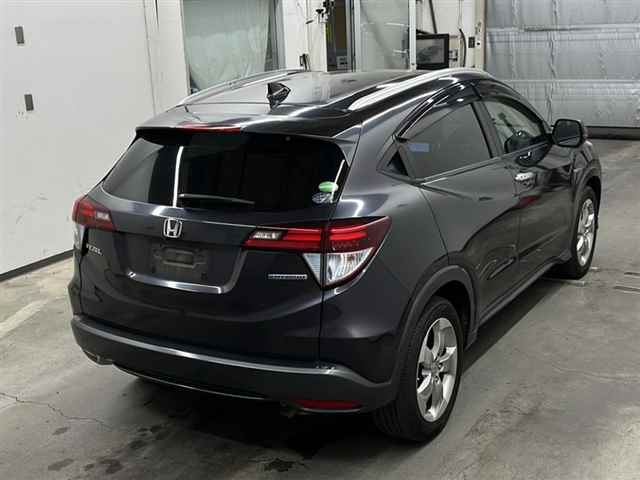 HONDA VEZEL 2013