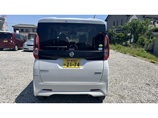 NISSAN ROOX 2020