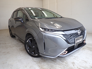 nissan aura