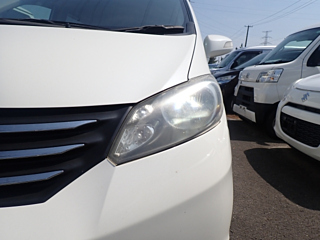 HONDA FREED 2011