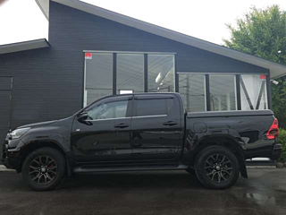 TOYOTA HILUX 2022