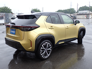 TOYOTA YARIS CROSS 2021