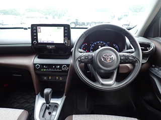 TOYOTA YARIS CROSS 2021