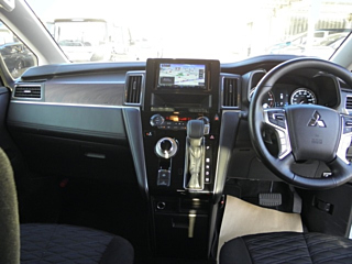 MITSUBISHI DELICA D5 2022