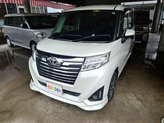 TOYOTA ROOMY 2019