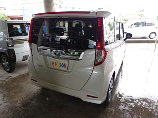TOYOTA ROOMY 2019