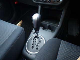 SUZUKI SWIFT 2010