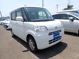 DAIHATSU TANTO 2012