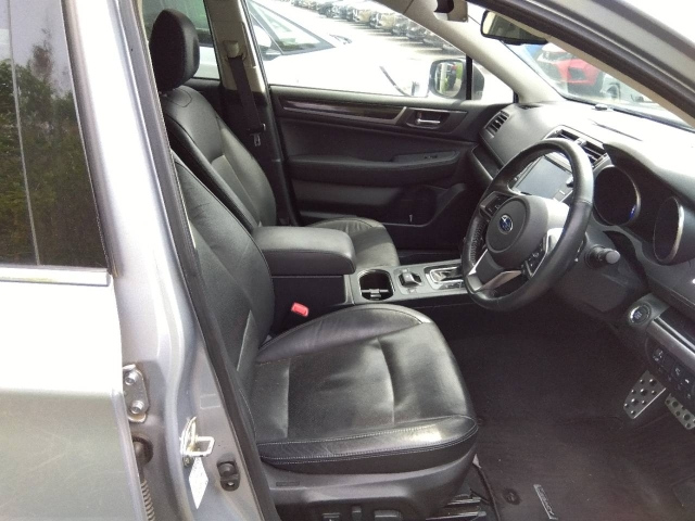 SUBARU LEGACY B4 2019
