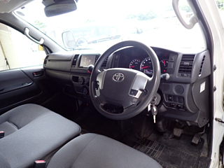 TOYOTA HIACE VAN 2018
