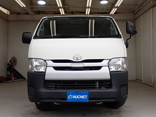 TOYOTA HIACE VAN 2018
