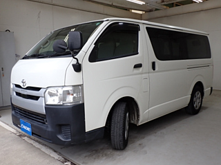 TOYOTA HIACE VAN 2018