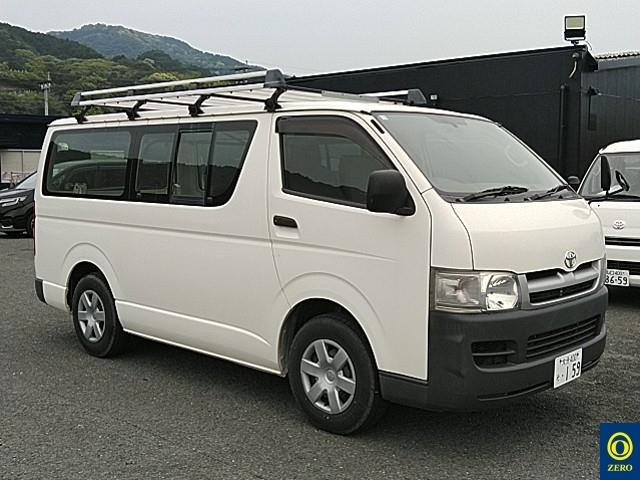 TOYOTA REGIUS ACE VAN