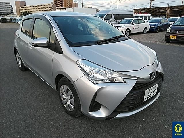TOYOTA VITZ 2018