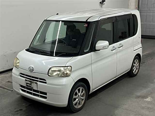 DAIHATSU TANTO 2010