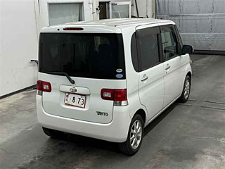DAIHATSU TANTO 2010