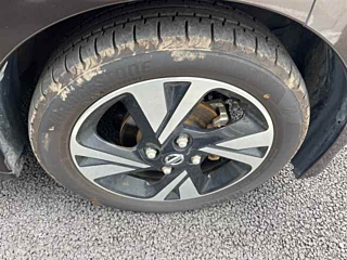 NISSAN ROOX 2020