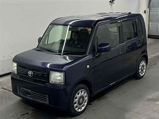 TOYOTA PIXIS SPACE 2016
