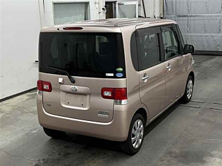 DAIHATSU TANTO 2012