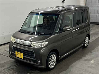 DAIHATSU TANTO 2011