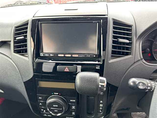 NISSAN ROOX 2012