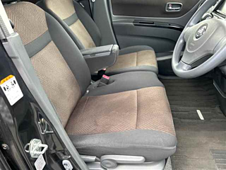 NISSAN ROOX 2012