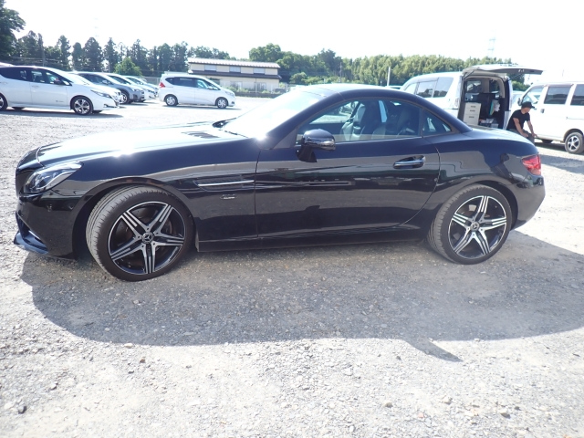 MERCEDES BENZ SLC 2020