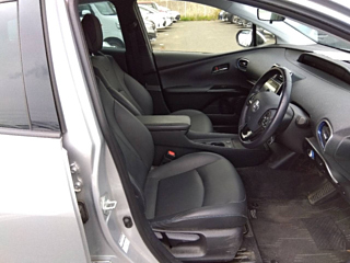 TOYOTA PRIUS 2020