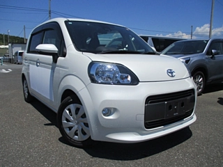 TOYOTA PORTE 2020