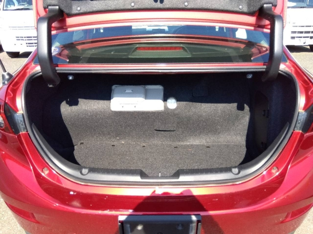 MAZDA AXELA 2019