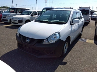 NISSAN AD 2018