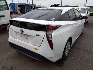 TOYOTA PRIUS 2018