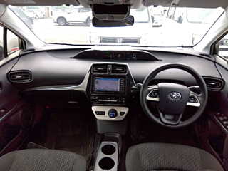 TOYOTA PRIUS 2018