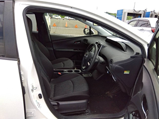 TOYOTA PRIUS 2018