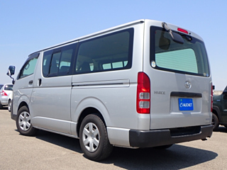 TOYOTA HIACE VAN 2012