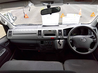 TOYOTA HIACE VAN 2013
