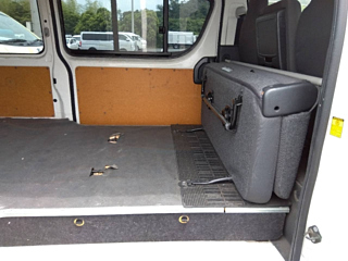 TOYOTA HIACE VAN 2013