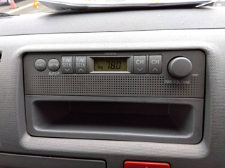 TOYOTA HIACE VAN 2013
