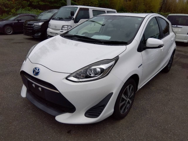 TOYOTA AQUA 2019