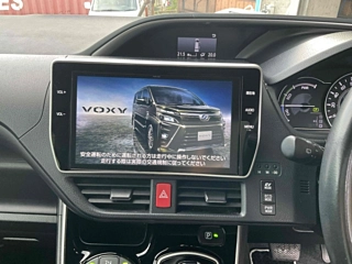 TOYOTA VOXY 2018