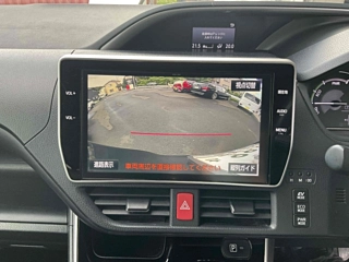 TOYOTA VOXY 2018