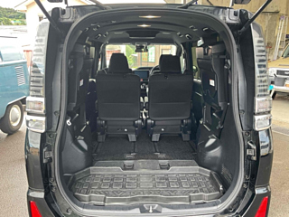 TOYOTA VOXY 2018