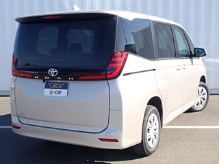 TOYOTA NOAH 2022